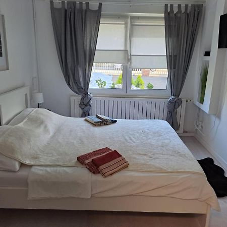 Soba Dvori Apartamento Zaprešić Exterior foto