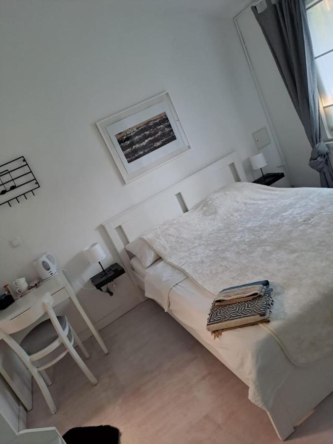 Soba Dvori Apartamento Zaprešić Exterior foto